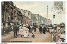 AQUP2-0144-76 - LE-TREPORT - La fete des baigneurs - Devant les villas