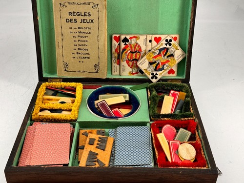 Ancienne boite jeux - ,