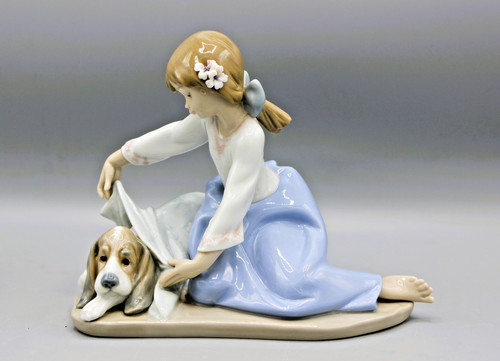 Beau groupe porcelaine - en,