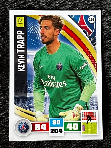 Carte panini adrenalyn - carte,