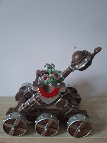 Figurine neuve papo 2003 engin - figurine,