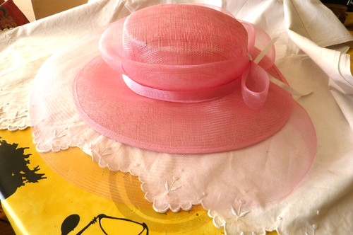 Capeline chic pour cérémonie
