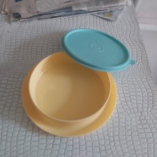 Tupperware assiette bébé jaune et verte vintage pas utiliser 