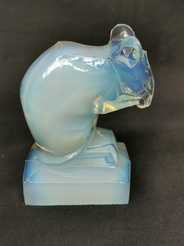 Belle souris verre - en,