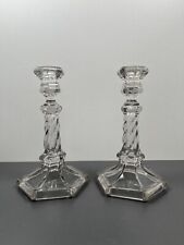 Paire de Bougeoirs en Cristal Moulé de Portieux Hexagonaux et Tors