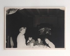 Relfet miroir selfie, lumière clair obscure repas - Photo ancienne snapshot