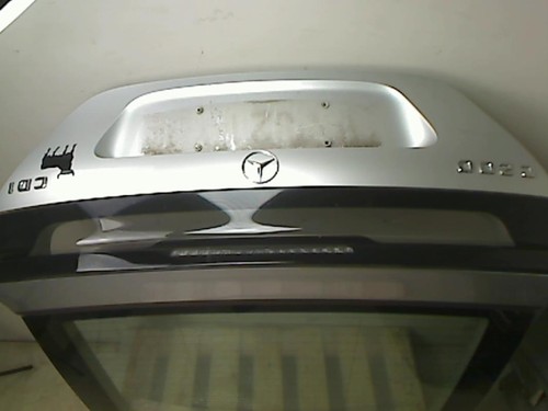Malle hayon arriere mercedes - arriere,