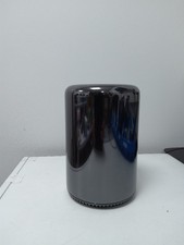MAC PRO Xeon 8C E5 3.7Ghz 32Gb Ram 256SSD 2X Fire Pro D700 (6Gb)