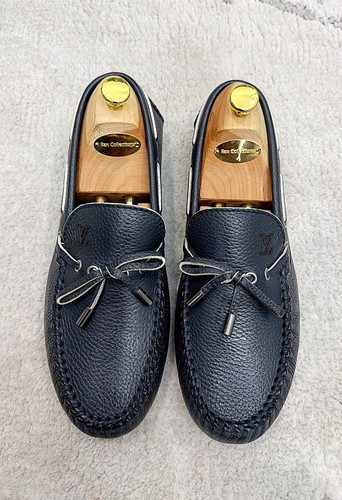 Authentic louis vuitton - louis, lv