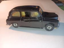 corgi toys taxi austin london ( 1/36 be jouet ancien )