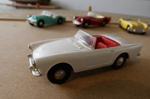 Spot sunbeam alpine sans - spot, on