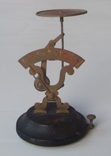 Ancien pèse lettres gravé N.B Bté SGDG