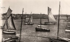 *3222 cpsm 50 Granville - Départ des Voiliers pour la Pêche
