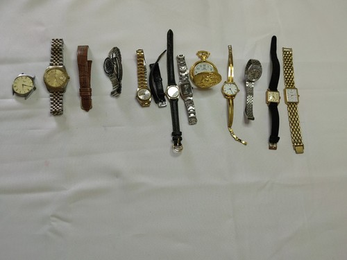 Lot montres vintage et - de,