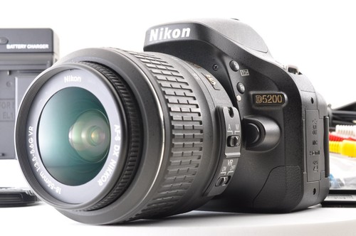 Appareil photo reflex - *,