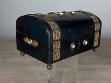 Ancienne petit coffret  boite  secret ébonisée  laque nacre inclusion Bombé 19e