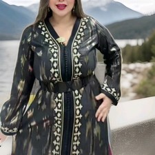 Caftan Broche Noir Et Cienture 