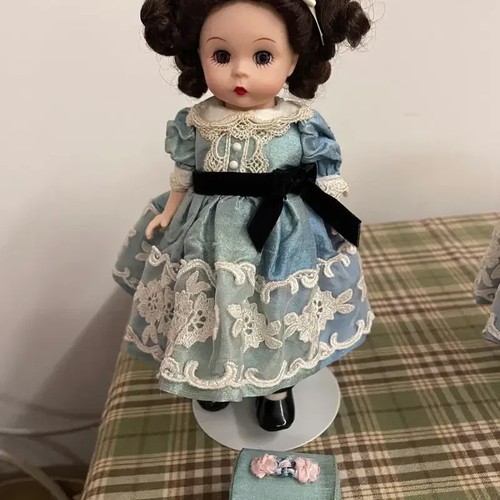 Poupée souvenir vintage