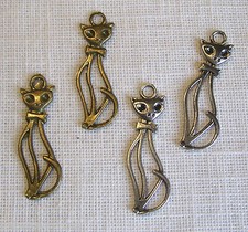 LOT de 4 CHARM / BRELOQUE / PENDENTIF - CHAT FILIGRANE ** 12 x 32 mm ** 065