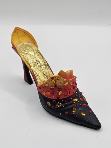 Just the right shoe - the,