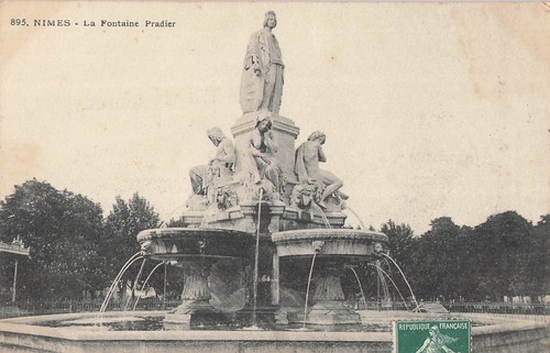 Nîmes fontaine pradier - 30,