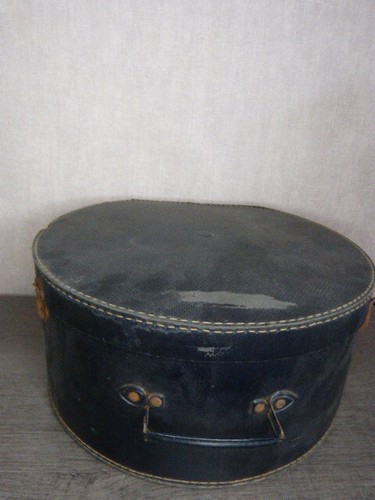 Ancienne boite chapeau en - ancienne,