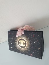 CHANEL  Boîte Cadeau
