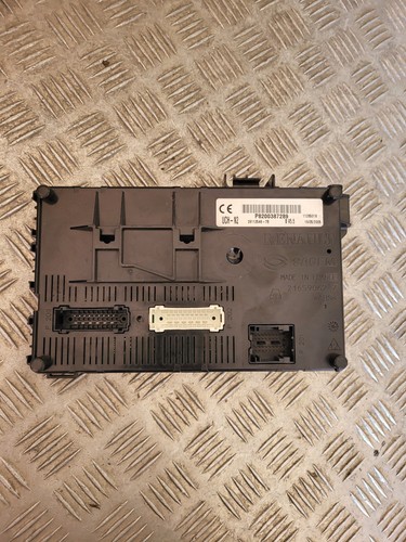 Boitier fusible uch renault - fusible,