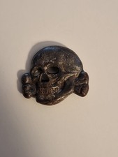 TÊTE MORT ORIGINAL ?? REPRO ?? ALLEMANDE WW2 PIN'S BROCHE