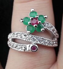 Belle Bague en argent, Rubis