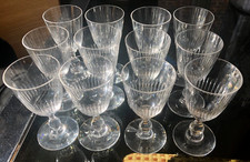 Lot 12 verres Modéle Baccarat Gondole pied balustre côte creuse