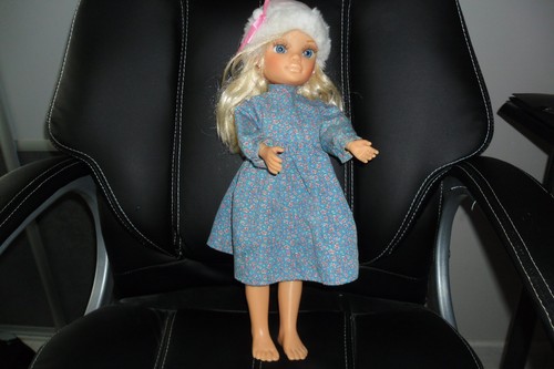 Poupee famosa - poupee,