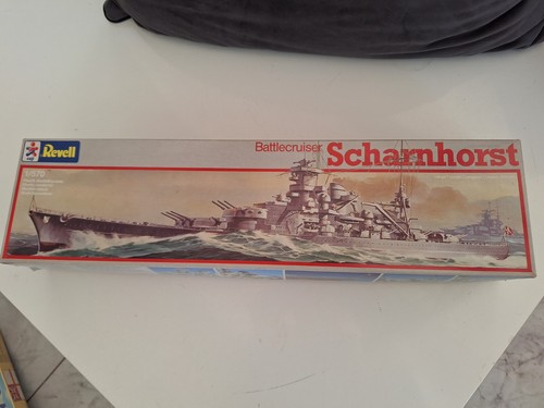 Revell 570 cuirassé - 1/570,