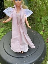 Tenue Féminité 1980 pour