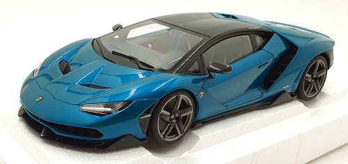 Autoart scale 79202 - 1/18,