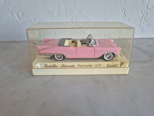 Voiture miniature vintage