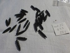 lot 28 ancienne perle navette