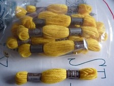 LOT DE 12 ECHEVETTES DE LAINE / COLBERT DMC 8 M   "7786 "