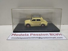 RENAULT 4 CV BERLINE 1947 BEIGE 1/43 Eligor Défaut Description 