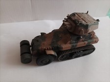 Véhicule a chenille. 1:43.