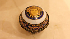 Versace Designs en porcelaine bohème blanche avec Méduse bleue et dorée