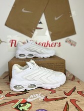 Baskets basses Nike Air Max TW Triple White à semelle en caoutchouc DQ3984-102