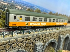 Voiture UIC train spécial FTS