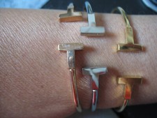 3 bracelets couleur or , or