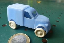 Voiture Miniature années 60 sans marque: 2 CV fourgonnette, parfait état !