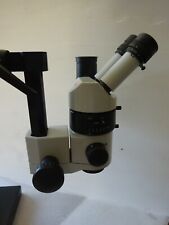 Loupe Binoculaire Leica WILD M3B + éclairages ,  bon état .