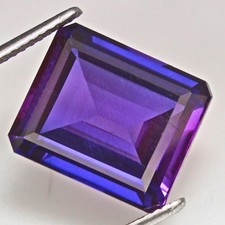 Superbe pierre précieuse