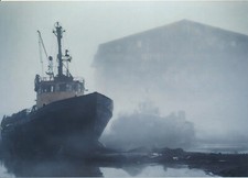 Tirage photo d'art digital 18 x 13 cm - navire dans dans un port brumeux