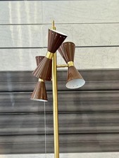 Lampadaire trépied moderne du