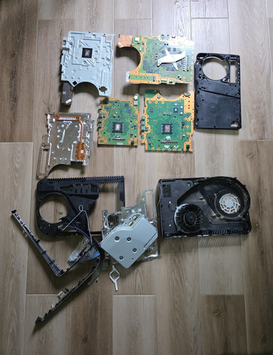 Playstation and ps5 slim - 5,